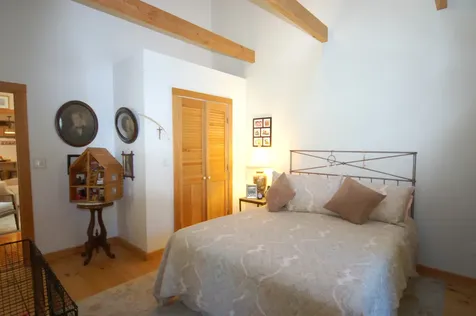 7 Clover Hill Drive Vineyard Haven MA 02568