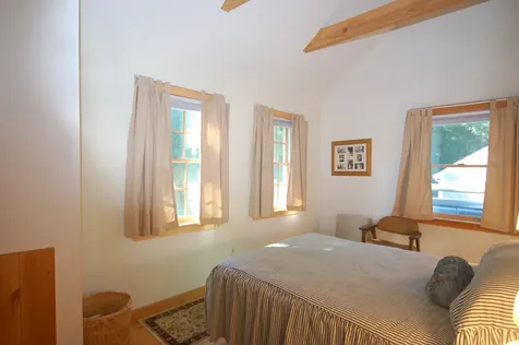 7 Clover Hill Drive Vineyard Haven MA 02568
