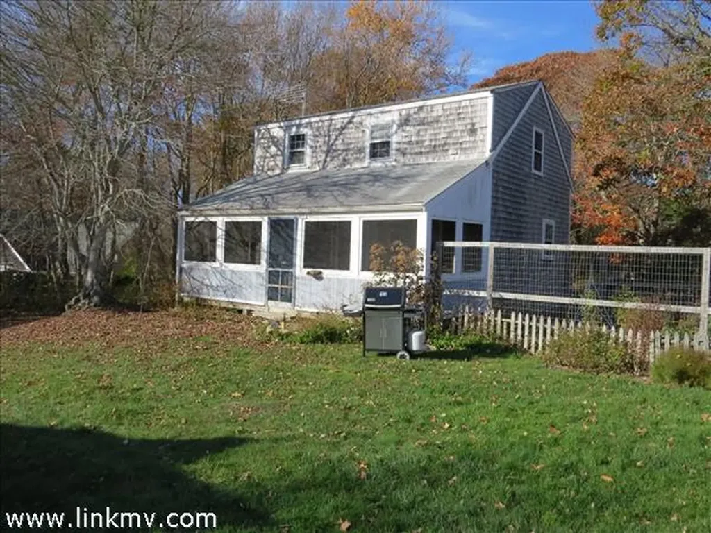 399 Middle Road Chilmark MA 02535