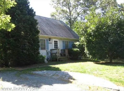 123 Spring Hill Road Vineyard Haven MA 02568