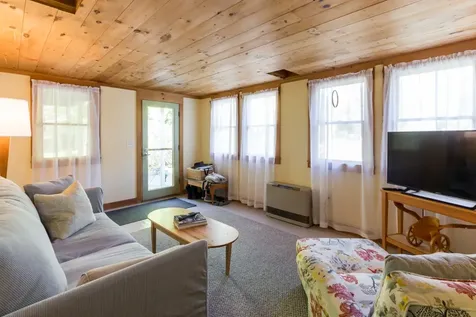 4 Munroe Avenue Oak Bluffs MA 02557