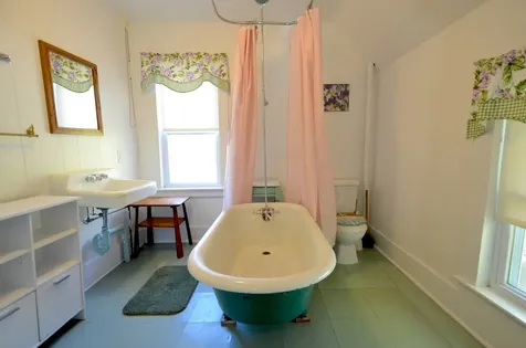 171 Circuit Avenue Oak Bluffs MA 02557