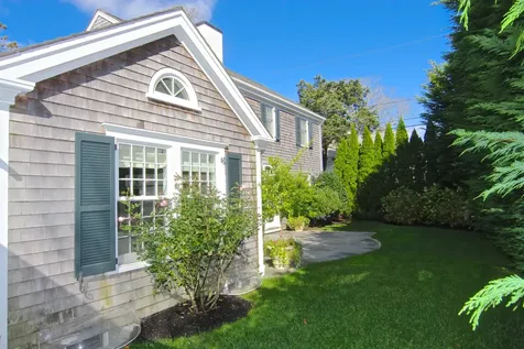 55 North Summer Street Edgartown MA 02539
