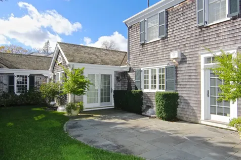 55 North Summer Street Edgartown MA 02539