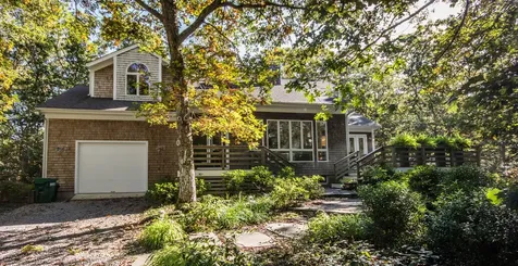 218 Lake Street Vineyard Haven MA 02568