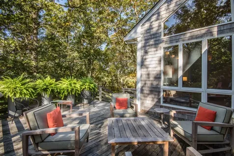 218 Lake Street Vineyard Haven MA 02568