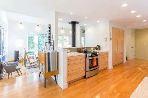 218 Lake Street Vineyard Haven MA 02568