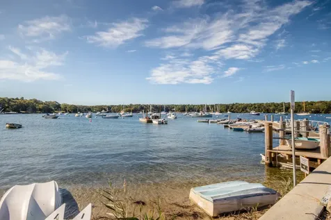 218 Lake Street Vineyard Haven MA 02568