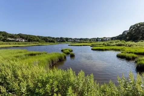 9 Stone Pound Way Oak Bluffs MA 02557
