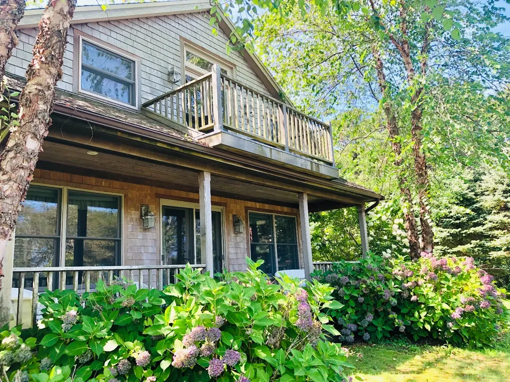 91 Weeks Lane Edgartown MA 02539