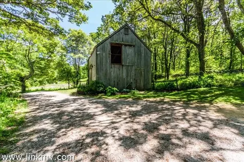 14 Mayhew Norton Road West Tisbury MA 02575