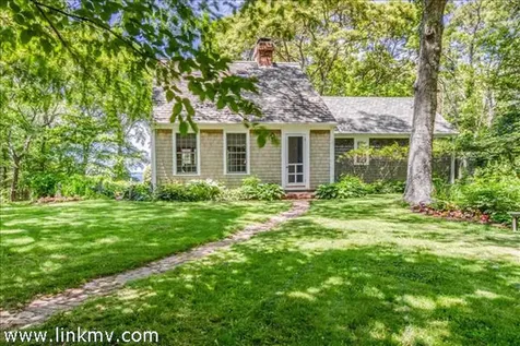 14 Mayhew Norton Road West Tisbury MA 02575