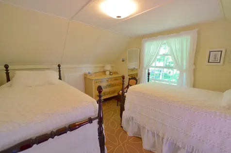 72 & 73 Trinity Park Oak Bluffs MA 02557