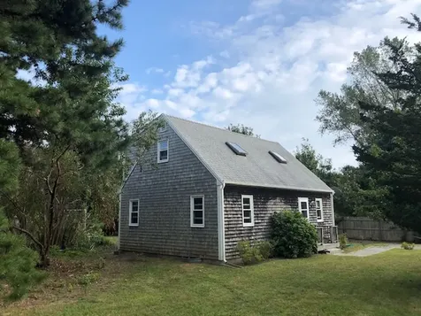 6 Hitchings Circle Oak Bluffs MA 02557