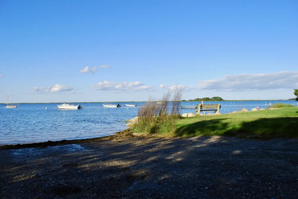 8 20th Street North And 471 Edgartown Vh Road Edgartown MA 02539