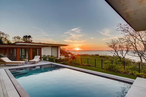 30 Beach Pebble Road West Tisbury MA 02575