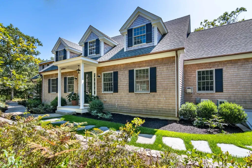 14 North Bog Road Edgartown MA 02539