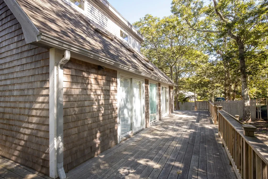 37 Isaac Avenue Oak Bluffs MA 02557