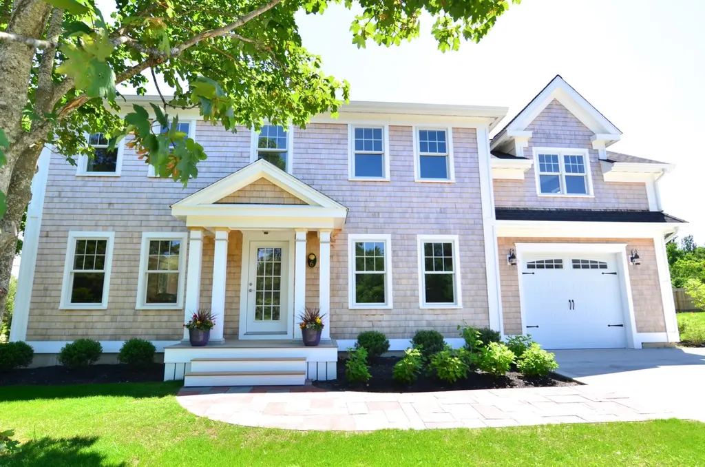 6 Rogers Way Oak Bluffs MA 02557