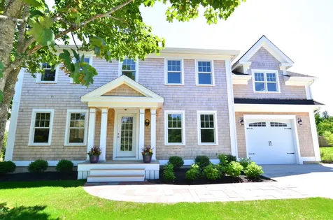 6 Rogers Way Oak Bluffs MA 02557