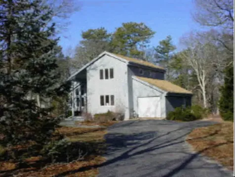 19 Barnes Road Oak Bluffs MA 02557