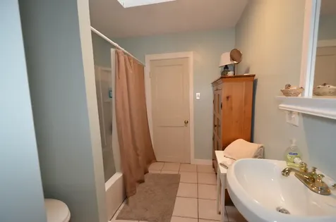 11 Myrtle Avenue Oak Bluffs MA 02557