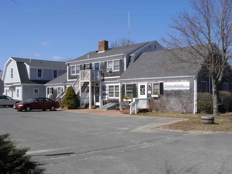 256 & 256a Edgartown Vineyard Haven Road Edgartown MA 02568