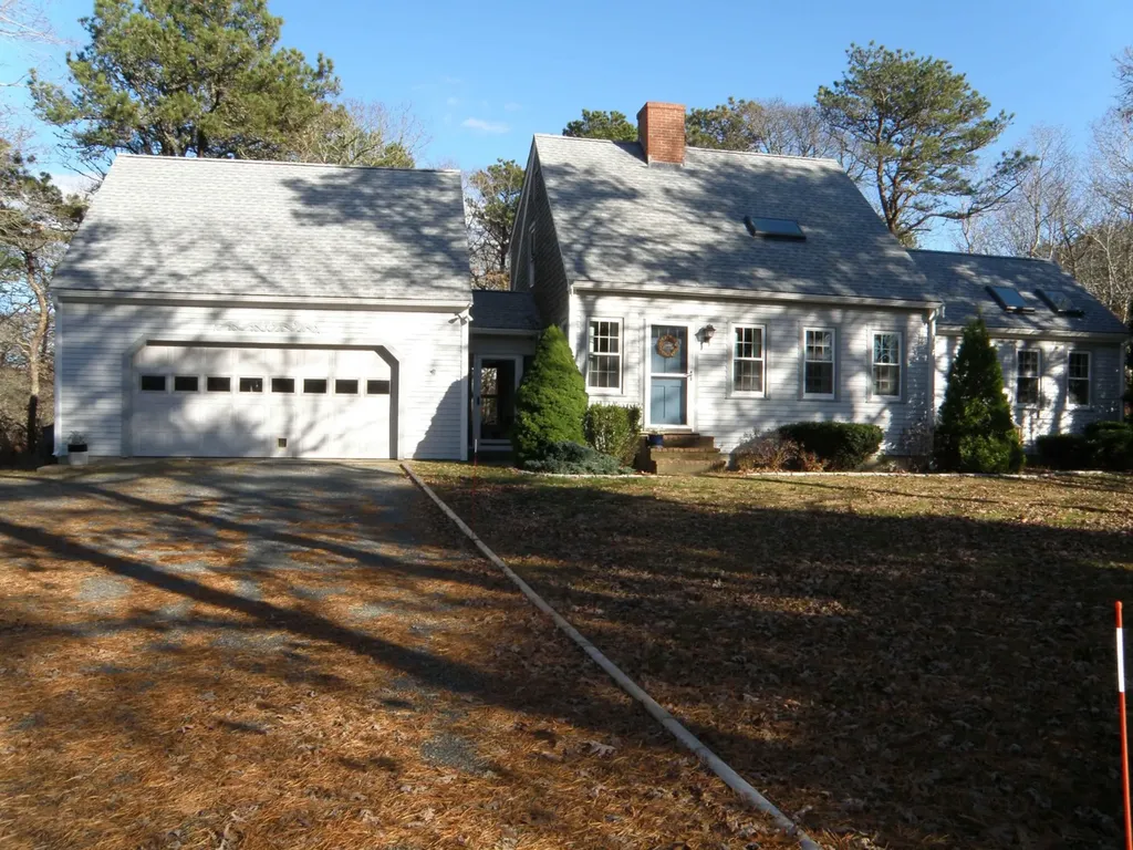 16 Marthas Road Edgartown MA 02539