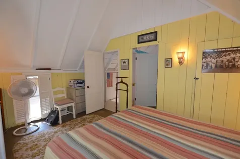 7 West Clinton Avenue Oak Bluffs MA 02557
