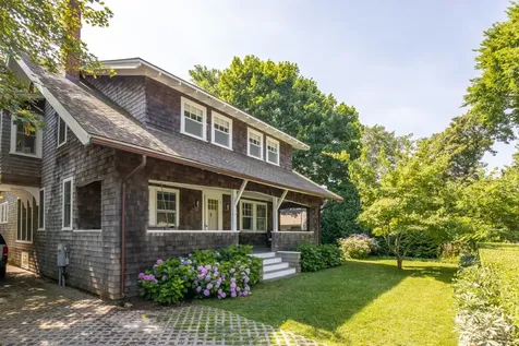 71 School Street Edgartown MA 02539