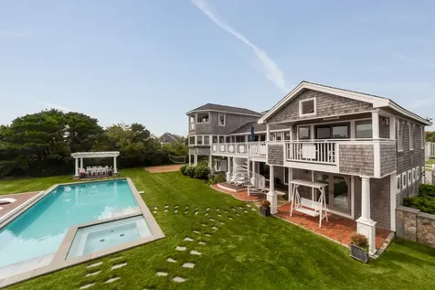 7 Scrub Oak Drive Edgartown MA 02539
