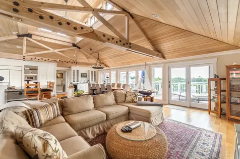 7 Scrub Oak Drive Edgartown MA 02539