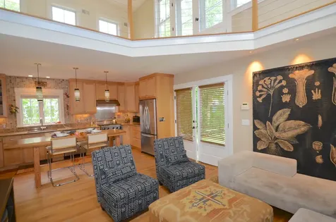 12 Pocasset Avenue Oak Bluffs MA 02557