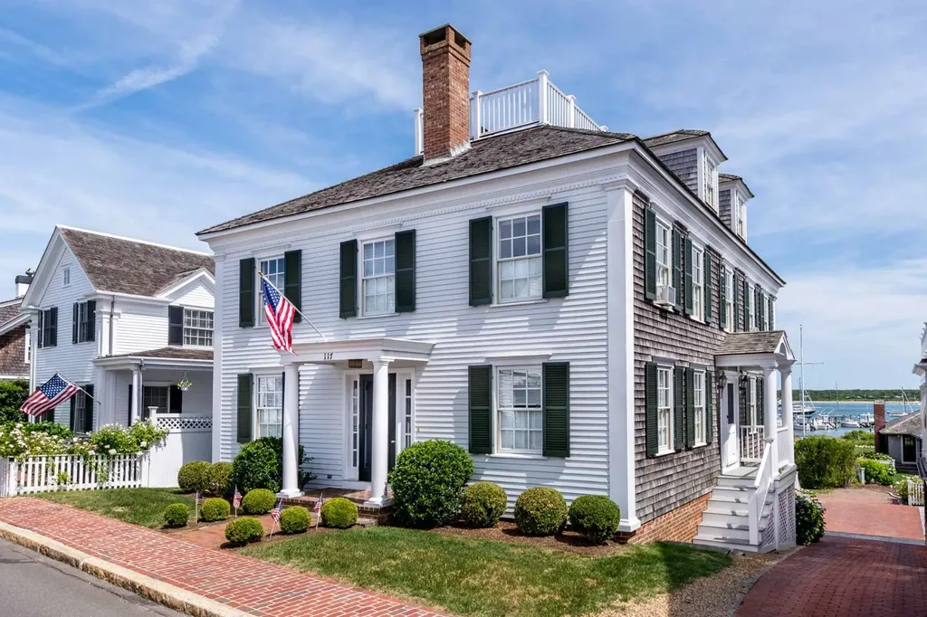 117 North Water Street Edgartown MA 02539