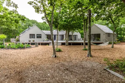 24 South Roger Road Edgartown MA 02539