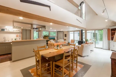 24 South Roger Road Edgartown MA 02539