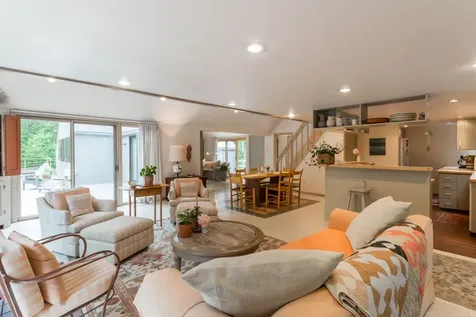 24 South Roger Road Edgartown MA 02539