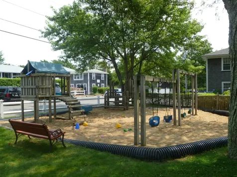 15 Mill Street Edgartown MA 02539