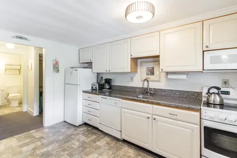 15 Mill Street Edgartown MA 02539