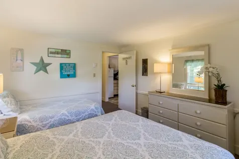 15 Mill Street Edgartown MA 02539