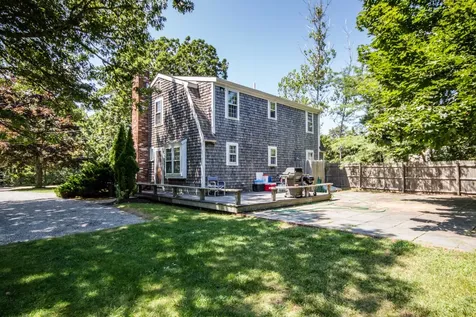 7 Vickers Street Edgartown MA 02539
