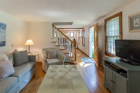7 Vickers Street Edgartown MA 02539