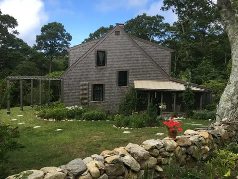 31 Millstone Lane West Tisbury MA 02575