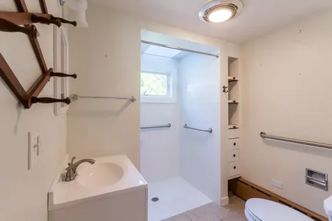 15 Jernegan Pond Road Edgartown MA 02539