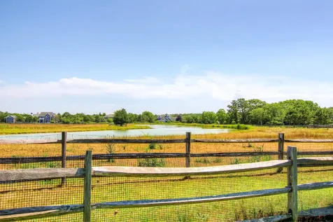 226 Pond Road West Tisbury MA 02575