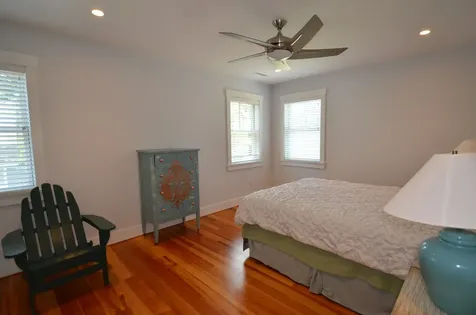 16 Prospect Avenue Oak Bluffs MA 02557