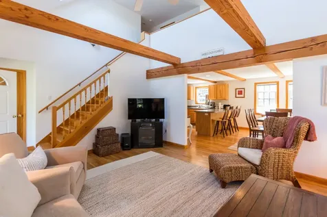 8 Craft's Field Way Edgartown MA 02539