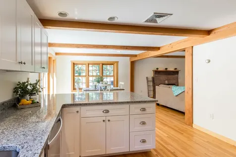 38 Meadowview Road Oak Bluffs MA 02557