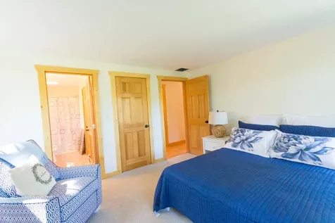 38 Meadowview Road Oak Bluffs MA 02557