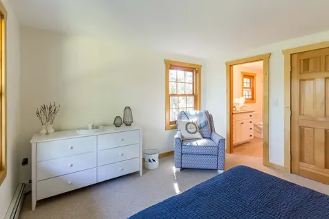 38 Meadowview Road Oak Bluffs MA 02557